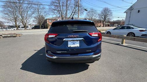 2022 GMC Terrain SLT