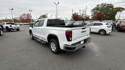 2025 GMC Sierra 1500 SLE