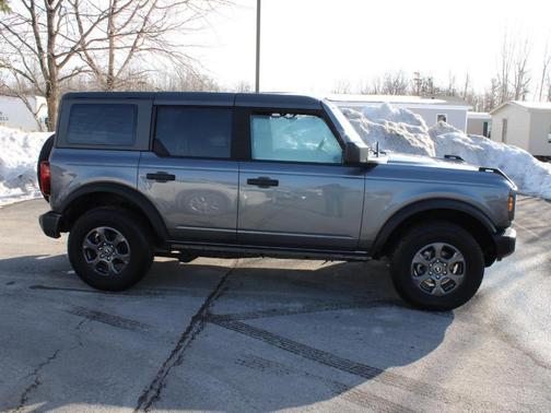 Carbonized Gray Metallic 2023 Ford Bronco Big Bend