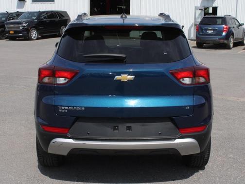 Pacific Blue Metallic 2021 Chevrolet Trailblazer LT