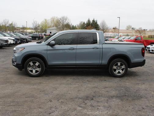Sonic Gray Pearl 2024 Honda Ridgeline RTL