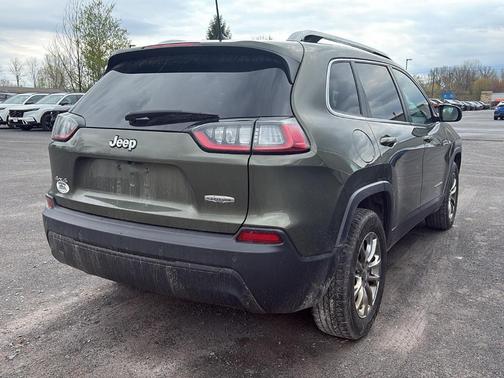 Olive Green Pearlcoat 2019 Jeep Cherokee Latitude Plus