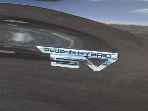 2023 Mitsubishi Outlander PHEV SEL