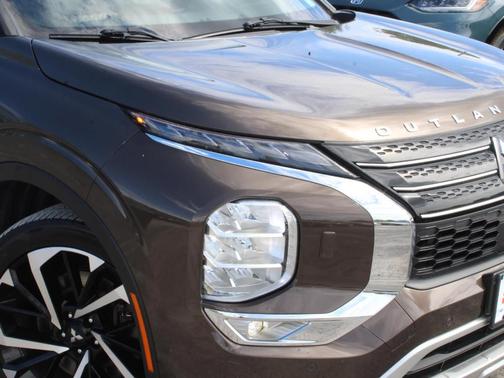 2023 Mitsubishi Outlander PHEV SEL