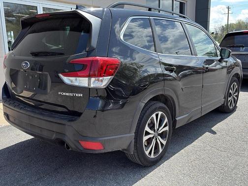 Crystal Black Silica 2021 Subaru Forester Limited