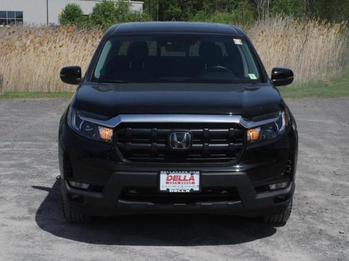 Crystal Black Pearl 2025 Honda Ridgeline RTL