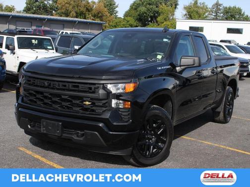 Black 2025 Chevrolet Silverado 1500 Custom