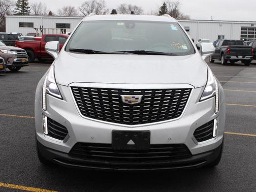 Radiant Silver Metallic 2020 Cadillac XT5 Luxury