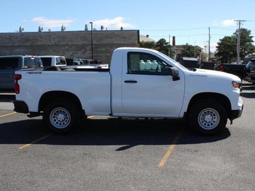 Summit White 2025 Chevrolet Silverado 1500 WT