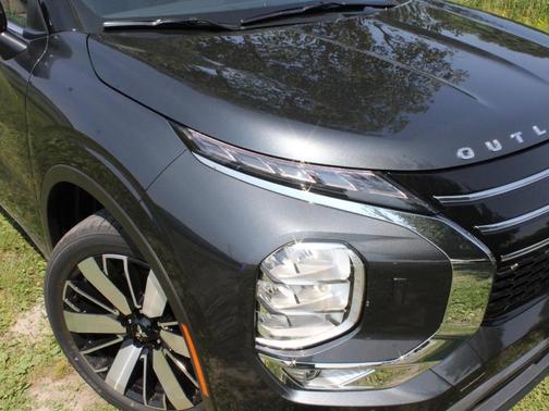 2025 Mitsubishi Outlander SEL