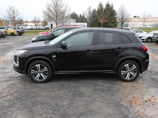 2023 Mitsubishi Outlander Sport ES
