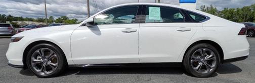 Platinum White Pearl 2025 Honda Accord Hybrid EX-L