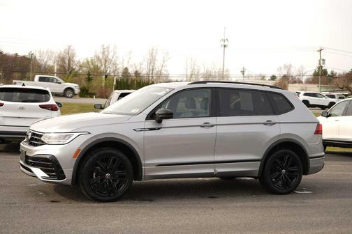 2022 Volkswagen Tiguan 2.0T SE R-Line Black