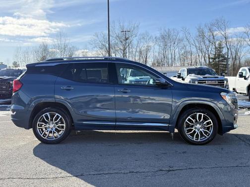 2024 GMC Terrain Denali