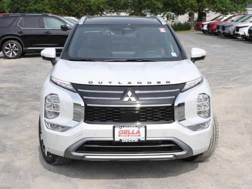 2025 Mitsubishi Outlander SEL