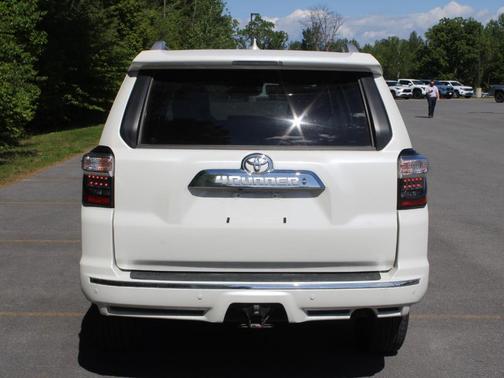 Blizzard Pearl 2021 Toyota 4Runner Limited