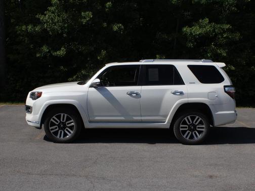 Blizzard Pearl 2021 Toyota 4Runner Limited