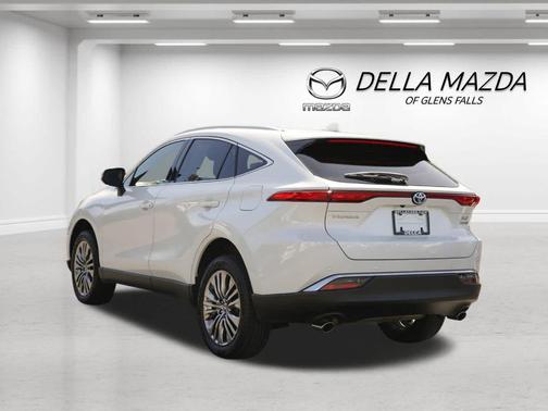 2022 Toyota Venza XLE