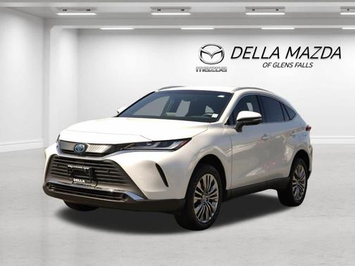 2022 Toyota Venza XLE