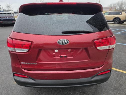 2017 Kia Sorento LX