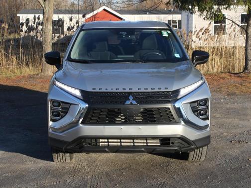 2023 Mitsubishi Eclipse Cross LE