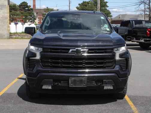 Dark Ash Metallic 2022 Chevrolet Silverado 1500 RST