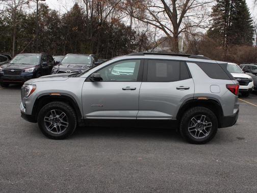 Sterling 2026 GMC Terrain AWD AT4