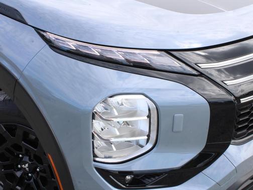 2025 Mitsubishi Outlander Trail Edition
