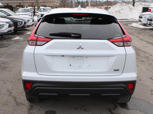 2025 Mitsubishi Eclipse Cross LE