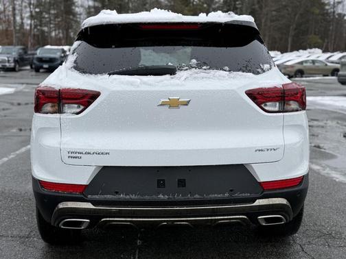 Summit White 2021 Chevrolet Trailblazer ACTIV