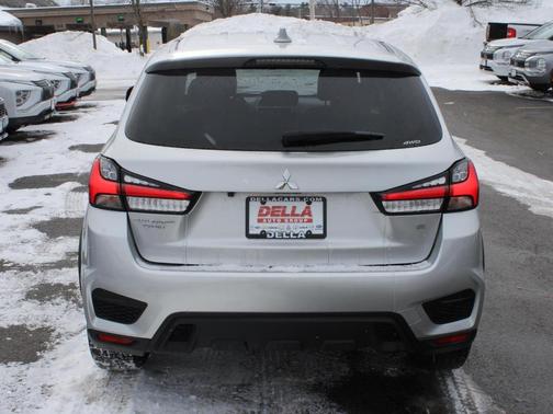 2024 Mitsubishi Outlander Sport SE