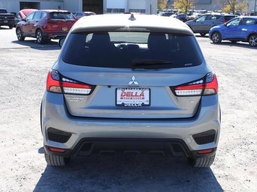 2024 Mitsubishi Outlander Sport SE