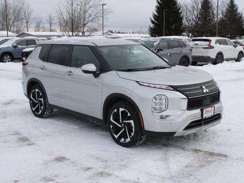 2024 Mitsubishi Outlander SE Black Edition
