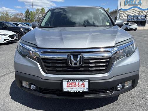Lunar Silver Metallic 2019 Honda Ridgeline RTL
