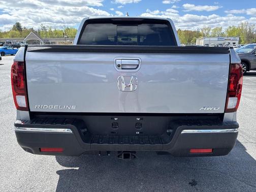 Lunar Silver Metallic 2019 Honda Ridgeline RTL