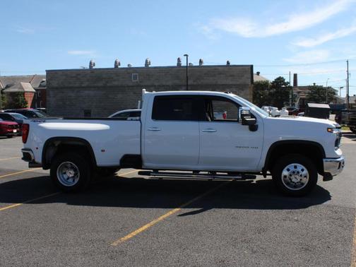 Summit White 2024 Chevrolet Silverado 3500 LTZ