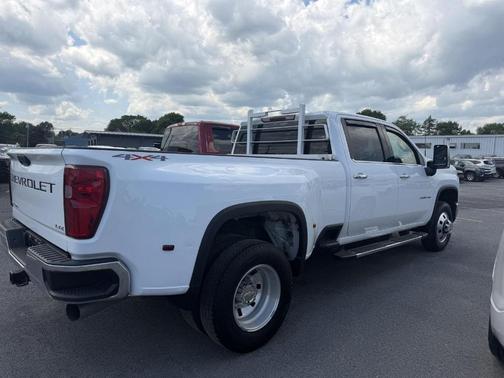 Summit White 2024 Chevrolet Silverado 3500 LTZ