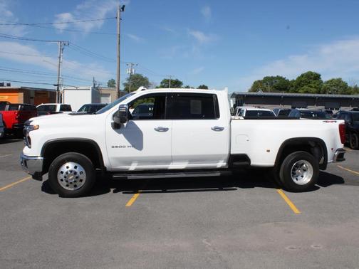 Summit White 2024 Chevrolet Silverado 3500 LTZ