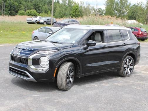 2025 Mitsubishi Outlander Platinum Edition