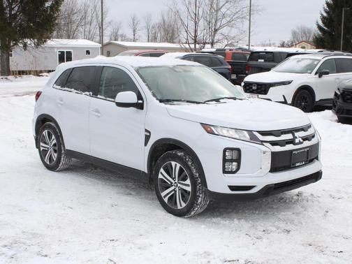 2025 Mitsubishi Outlander Sport ES