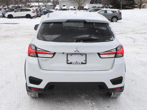 2025 Mitsubishi Outlander Sport ES