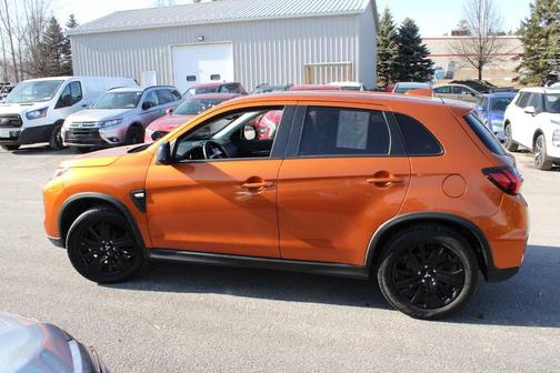 2023 Mitsubishi Outlander Sport LE