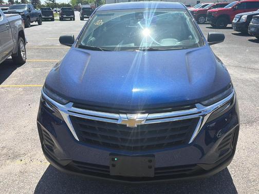 Blue Glow Metallic 2023 Chevrolet Equinox LS