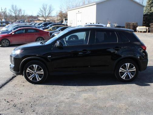 2024 Mitsubishi Outlander Sport ES