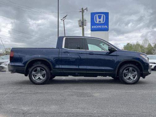 Obsidian Blue Pearl 2023 Honda Ridgeline RTL