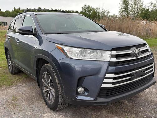 Shoreline Blue Pearl 2018 Toyota Highlander XLE