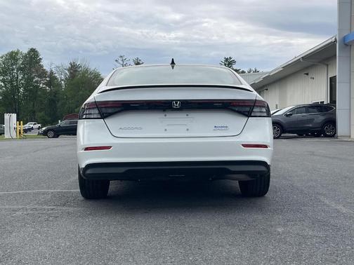 Platinum White Pearl 2025 Honda Accord Hybrid Sport
