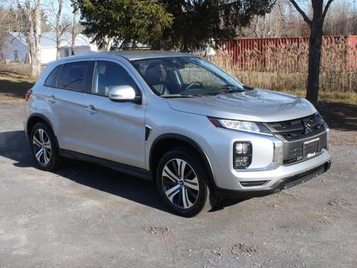 2023 Mitsubishi Outlander Sport SE