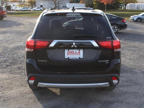 2018 Mitsubishi Outlander SEL