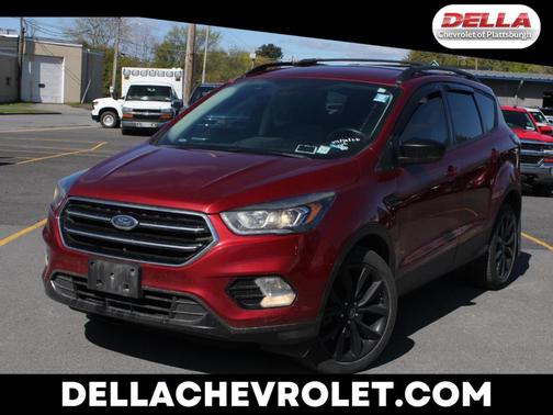 Ruby Red Metallic Tinted Clearcoat 2018 Ford Escape SE